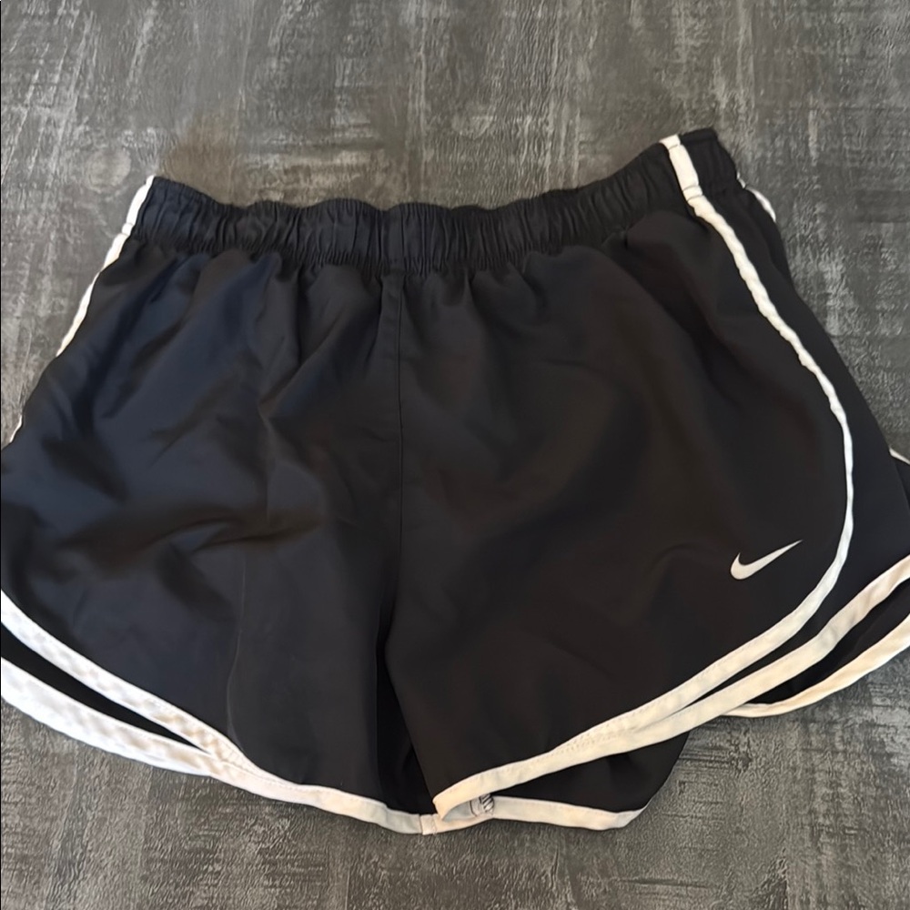 Nike Black Athletic Shorts Lightweight Moisture-Wicking - Picture 1 of 6
